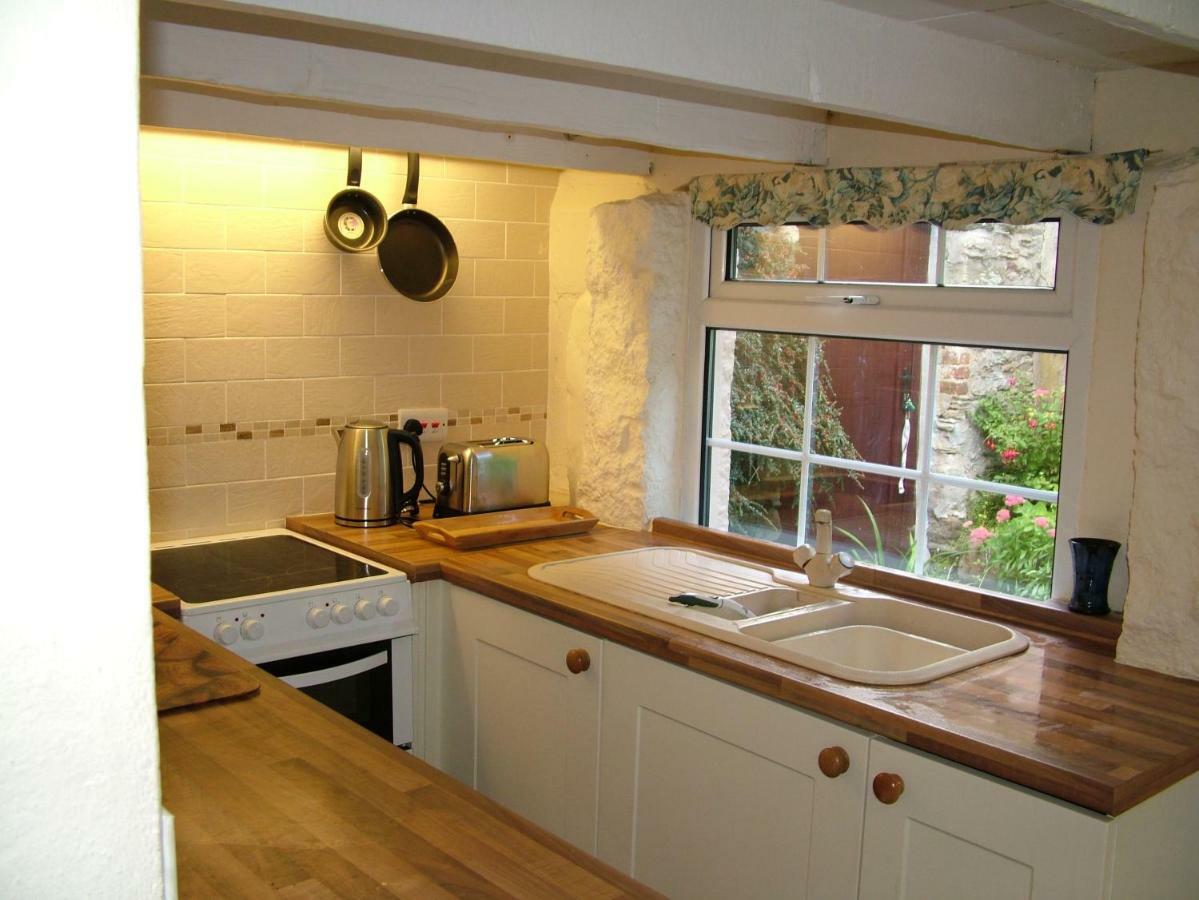 Geranium Cottage, Лостуитиел Экстерьер фото